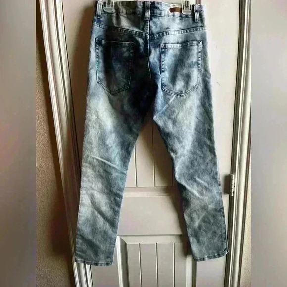 Smoke Rinse Men’s Jeans - Picture 3 of 4